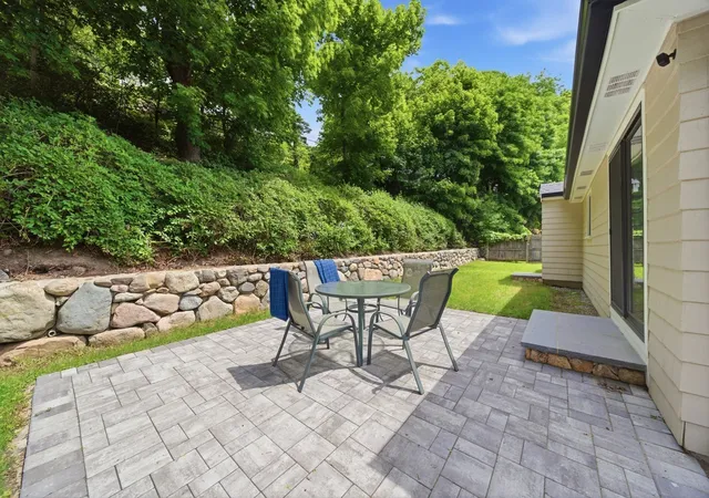 Photo 2 of Sale Pending at 18 Travis Dr, Chestnut Hill, MA 02467 | MLS# 73574921 | Listing updated on 2026-09-19