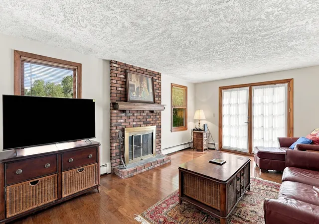 Photo 3 of Single family home for sale at 6 Laurel Rd, Blackstone, MA 01504 | MLS# 73579143 | Listing updated on 2026-10-16