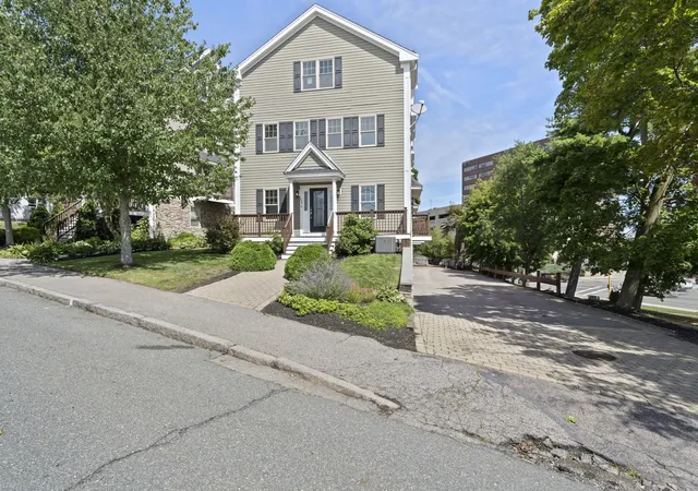 Photo 2 of Condo for sale at 248 Presidents Ln #6, Quincy, MA 02169 | MLS# 73570848 | Listing updated on 2026-09-29
