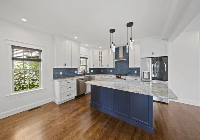 Photo 3 of Condo for sale at 248 Presidents Ln #6, Quincy, MA 02169 | MLS# 73570848 | Listing updated on 2026-09-29