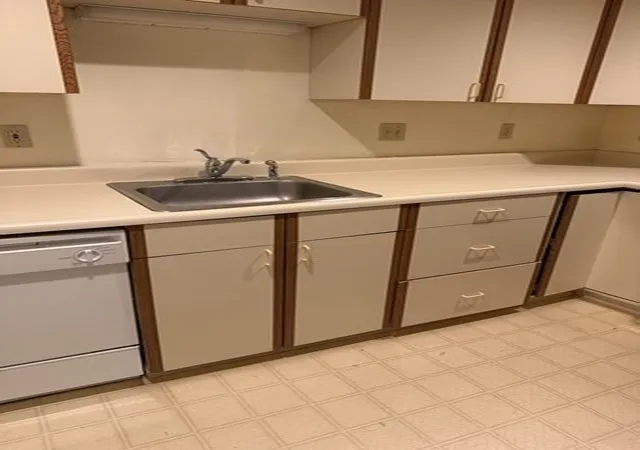 Photo 1 of Sale Pending at 44 Elm St #106, Worcester, MA 01609 | MLS# 73573315 | Listing updated on 2026-09-29