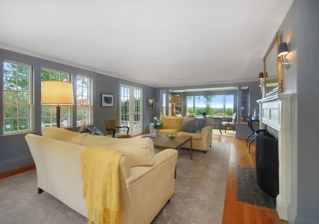 Photo 2 of Single family home for sale at 9 Hilliard Rd, Lincoln, MA 01773 | MLS# 73574512 | Listing updated on 2026-09-16