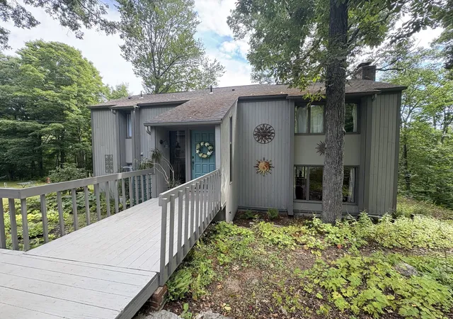 Photo 2 of Single family home for sale at 450 Glendale Rd, Wilbraham, MA 01095 | MLS# 73571992 | Listing updated on 2026-09-08