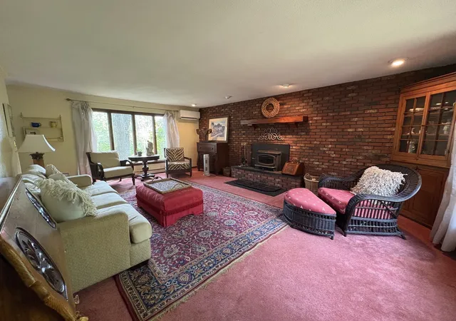 Photo 4 of Single family home for sale at 450 Glendale Rd, Wilbraham, MA 01095 | MLS# 73571992 | Listing updated on 2026-09-08