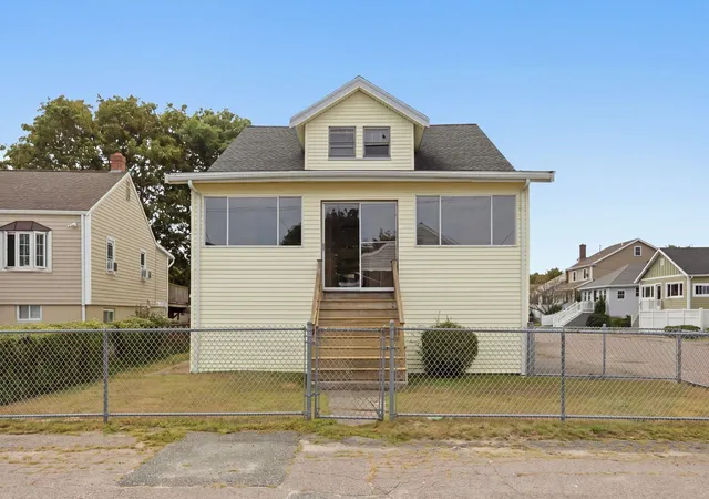 Photo 1 of Single family home for sale at 9 Stafford Rd, Hull, MA 02045 | MLS# 73572028 | Listing updated on 2026-09-28