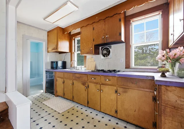 Photo 3 of Single family home for sale at 9 Stafford Rd, Hull, MA 02045 | MLS# 73572028 | Listing updated on 2026-09-28