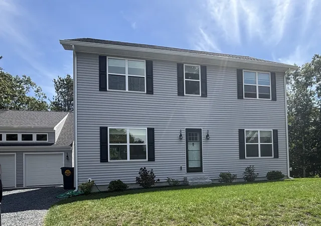 Photo 2 of Single family home for sale at 17 Woody Glen, Harwich, MA 02645 | MLS# 73572143 | Listing updated on 2026-09-11
