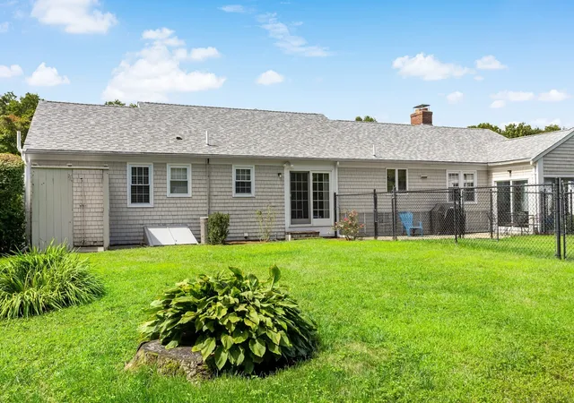 Photo 2 of Sale Pending at 348 Prince Hinckley Rd, Centerville, MA 02632 | MLS# 73580856 | Listing updated on 2026-10-27