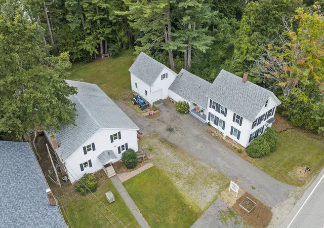 Photo 3 of Single family home for sale at 14 Church St, Kingston, NH 03848 | MLS# 73573280 | Listing updated on 2026-09-15