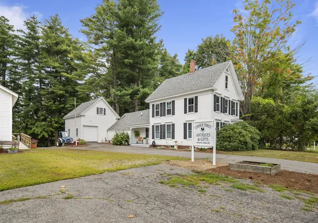 Photo 3 of Single family home for sale at 14 Church St, Kingston, NH 03848 | MLS# 73573280 | Listing updated on 2026-09-15