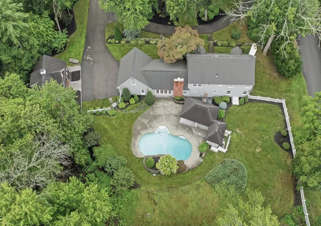 Photo 4 of Sale Pending at 25 Grandview Rd, Chelmsford, MA 01824 | MLS# 73573925 | Listing updated on 2026-09-30