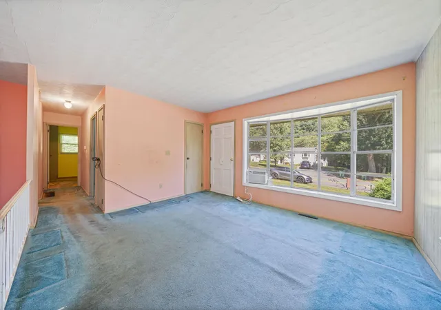 Photo 4 of Single family home for sale at 69 Pilgrim Rd, Pembroke, MA 02359 | MLS# 73570820 | Listing updated on 2026-09-05