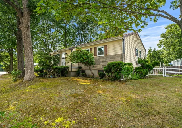 Photo 3 of Single family home for sale at 4 Niles Rd, Randolph, MA 02368 | MLS# 73573173 | Listing updated on 2026-09-12