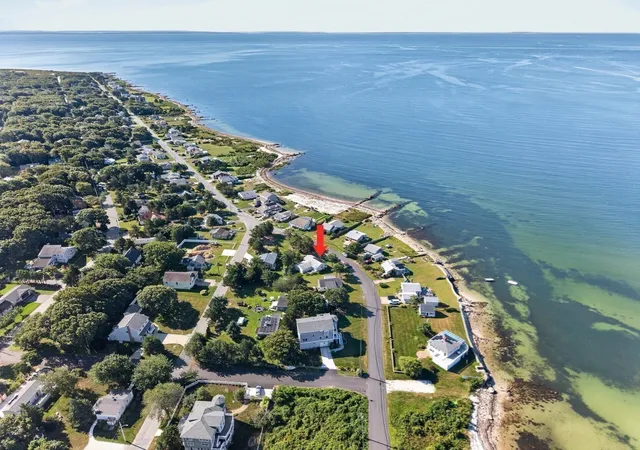 Photo 4 of Single family home for sale at 27 Alder St, Fairhaven, MA 02719 | MLS# 73576020 | Listing updated on 2026-09-15
