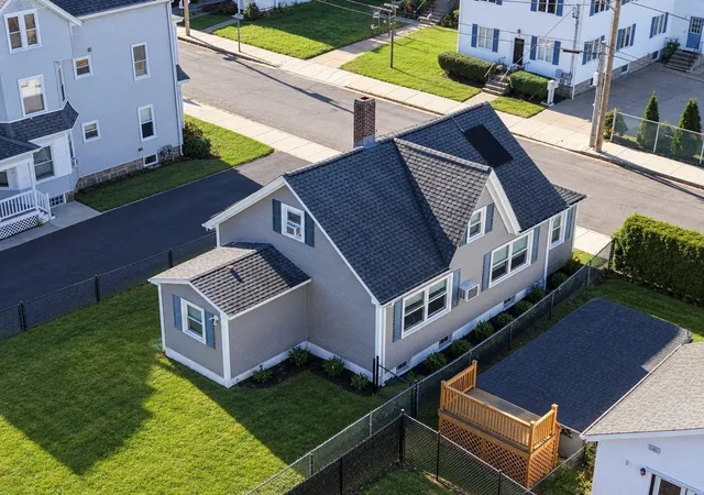 Photo 2 of Single family home for sale at 40 Vestal St, Fall River, MA 02720 | MLS# 73587868 | Listing updated on 2026-10-27