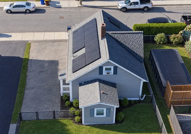 Photo 3 of Single family home for sale at 40 Vestal St, Fall River, MA 02720 | MLS# 73587868 | Listing updated on 2026-10-27