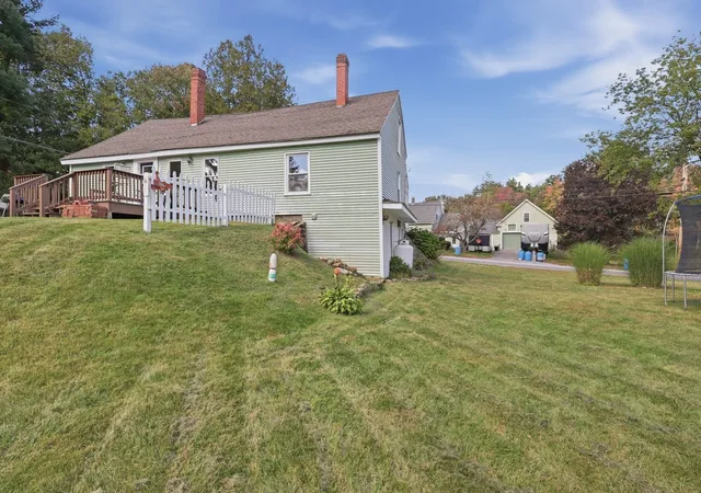 Photo 2 of Single family home for sale at 4 Hale St, Winchendon, MA 01475 | MLS# 73584873 | Listing updated on 2026-10-04