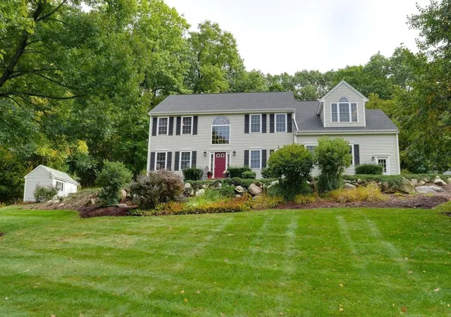 Photo 2 of Single family home for sale at 19 Dearth Cir, Ashland, MA 01721 | MLS# 73587194 | Listing updated on 2026-10-10