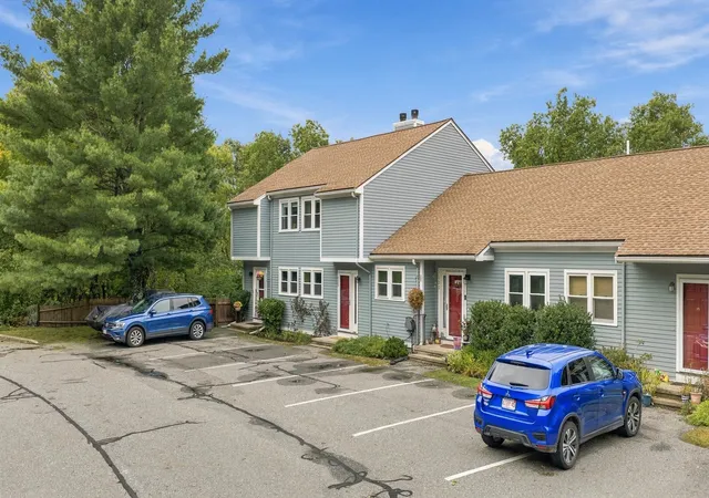 Photo 3 of Condo for sale at 52 Pickman Rd #3B, Salem, MA 01970 | MLS# 73584654 | Listing updated on 2026-10-10