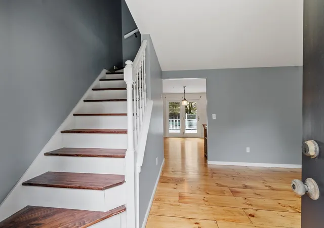 Photo 2 of Single family home for sale at 104 Sawyer St, Gardner, MA 01440 | MLS# 73587871 | Listing updated on 2026-10-11