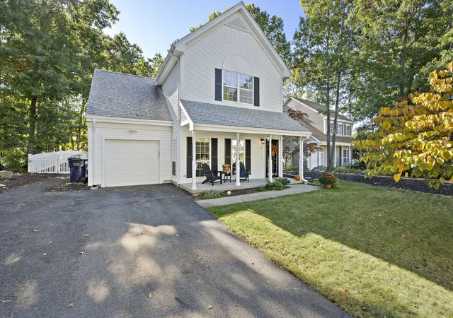 Photo 1 of Single family home for sale at 7 Ouimet Ln, Foxboro, MA 02035 | MLS# 73588919 | Listing updated on 2026-10-13