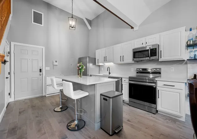 Photo 3 of Condo for sale at 32 Providence St #8, Worcester, MA 01604 | MLS# 73571212 | Listing updated on 2026-09-14