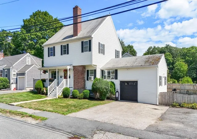 Photo 3 of Single family home for sale at 22 Aberdeen Ave, Waltham, MA 02453 | MLS# 73573653 | Listing updated on 2026-09-13