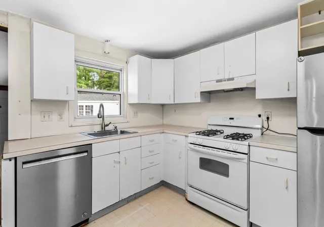 Photo 3 of Single family home for sale at 21 Horan Way, Stoughton, MA 02072 | MLS# 73575736 | Listing updated on 2026-09-14