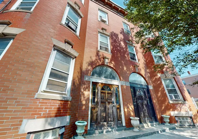Photo 3 of Condo for sale at 122 Chestnut St #2, Chelsea, MA 02150 | MLS# 73573373 | Listing updated on 2026-09-12