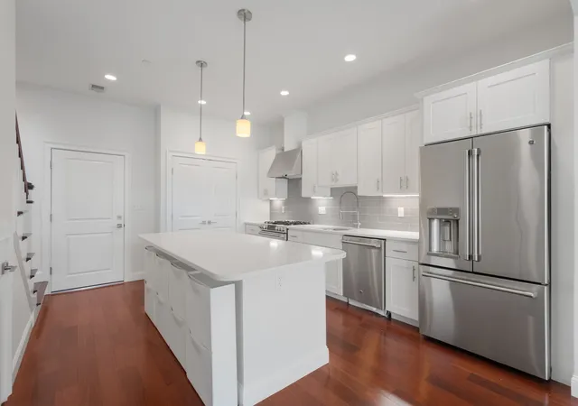 Photo 4 of Condo for sale at 170 W Broadway #411, South Boston, MA 02127 | MLS# 73574515 | Listing updated on 2026-09-13