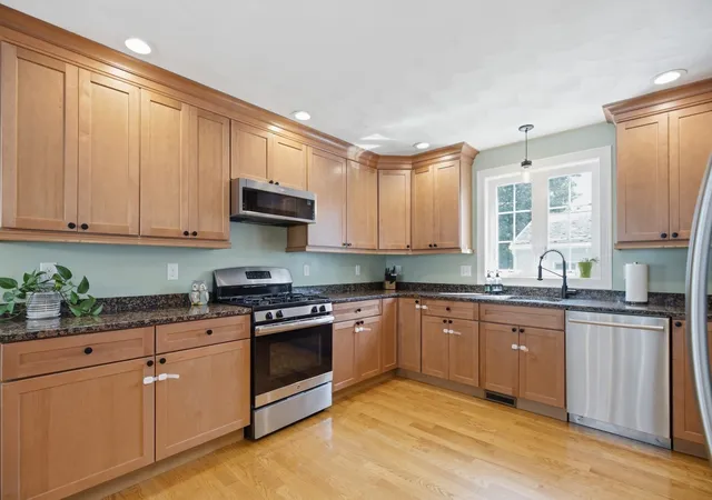 Photo 3 of Single family home for sale at 271 Lebanon St, Malden, MA 02148 | MLS# 73575613 | Listing updated on 2026-09-14