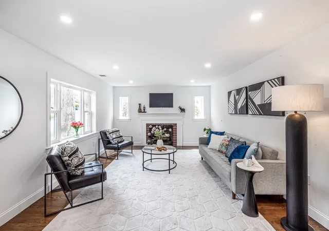 Photo 4 of Single family home for sale at 78 Windemere Cir, Braintree, MA 02184 | MLS# 73573115 | Listing updated on 2026-09-12