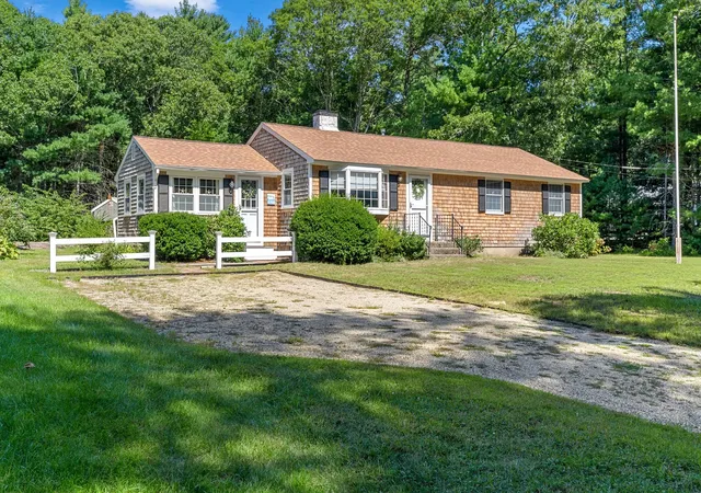 Photo 2 of Single family home for sale at 248 Poponessett Rd, Cotuit, MA 02635 | MLS# 73578018 | Listing updated on 2026-10-23