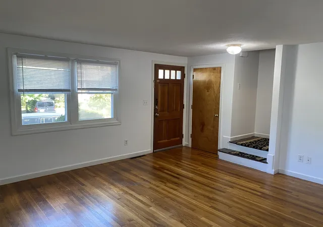 Listing Photo 5 - Condo for sale in building located at 163 Maple St, Needham, MA 02492 - Unit #163