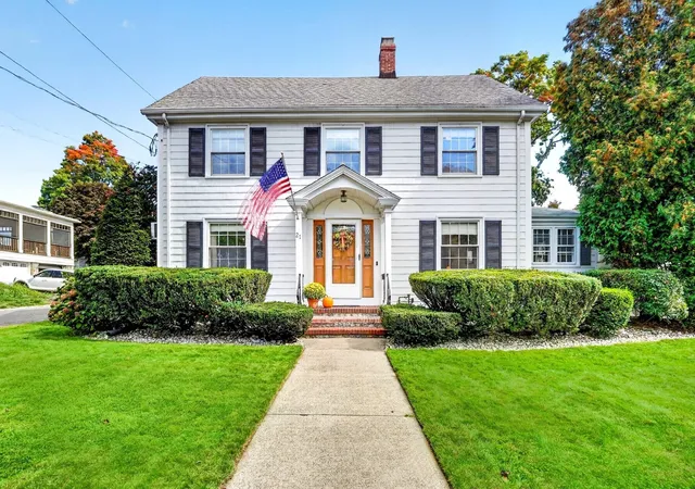 Photo 2 of Single family home for sale at 21 Elm St, Melrose, MA 02176 | MLS# 73587409 | Listing updated on 2026-10-29