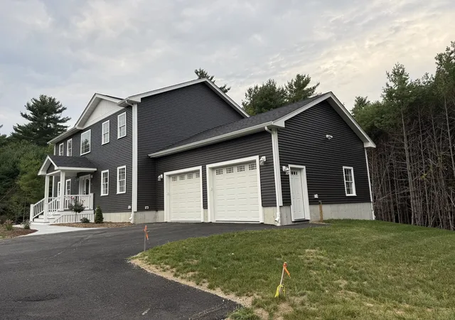 Photo 3 of Single family home for sale at 81 Park Dr, Acushnet, MA 02743 | MLS# 73571661 | Listing updated on 2026-10-02