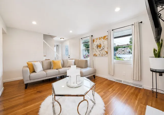 Photo 3 of Single family home for sale at 31 Rockwell Ave, Brockton, MA 02302 | MLS# 73573645 | Listing updated on 2026-09-22