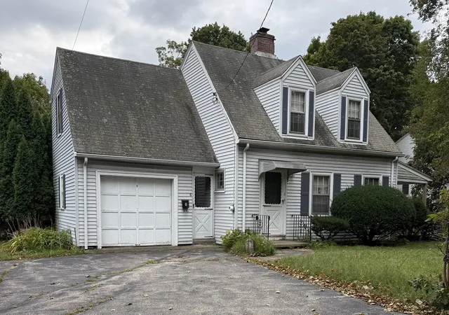 Single family home for sale at 6 Reservoir Park, Needham Heights, MA 02494 | MLS# 73573564