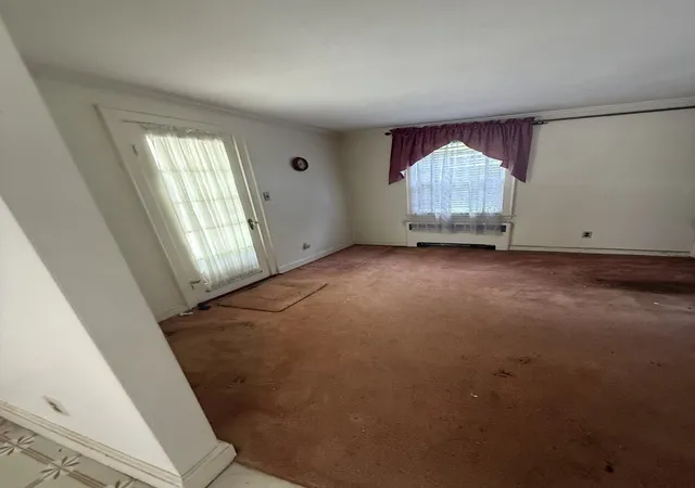 Photo 3 of Single family home for sale at 6 Reservoir Park, Needham Heights, MA 02494 | MLS# 73573564 | Listing updated on 2026-09-16