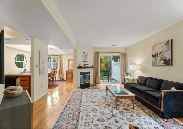 Listing Photo 5 - Condo for sale in building located at 81 Clear Pond Dr, Walpole, MA 02081 - Unit #81