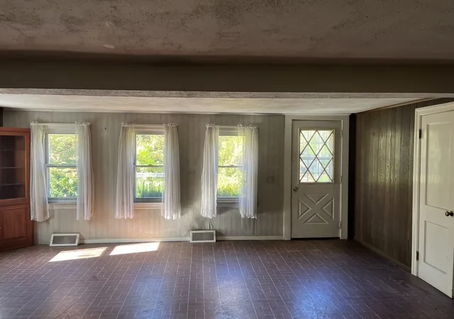 Photo 4 of Single family home for sale at 15 Margaret, Monson, MA 01057 | MLS# 73589492 | Listing updated on 2026-10-27