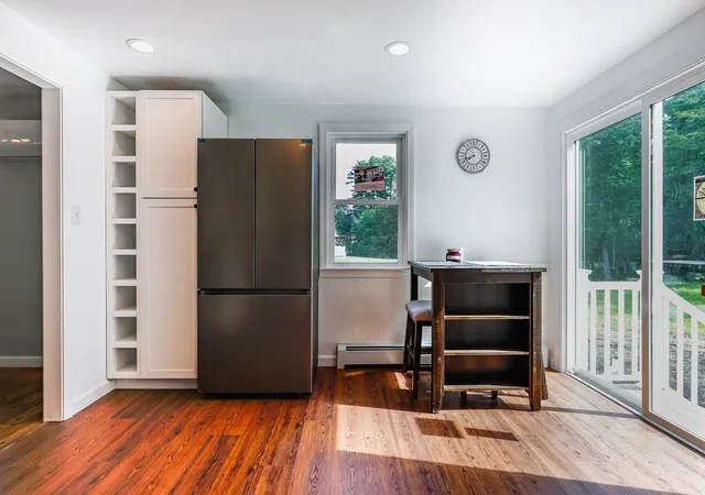 Photo 4 of Sale Pending at 8 Tabor Ln, Rochester, MA 02770 | MLS# 73572441 | Listing updated on 2026-09-29