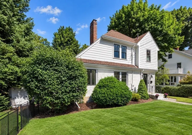 Photo 2 of Sale Pending at 183 Lagrange St, West Roxbury, MA 02132 | MLS# 73574726 | Listing updated on 2026-09-23