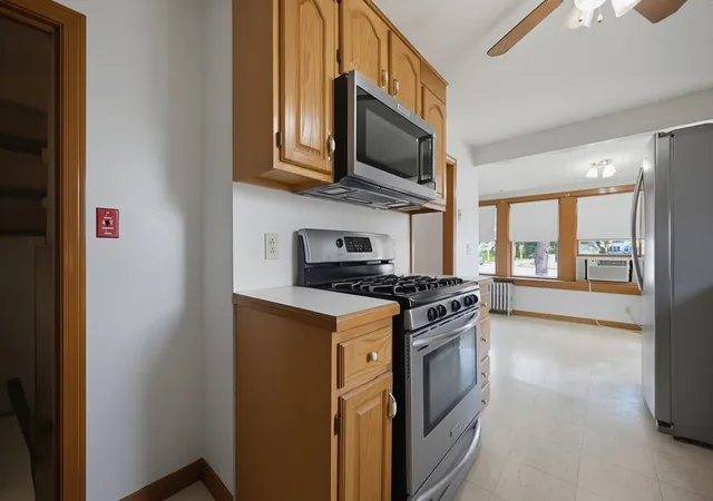Photo 4 of Single family home for sale at 101 Fisher St, North Attleboro, MA 02760 | MLS# 73575677 | Listing updated on 2026-09-14