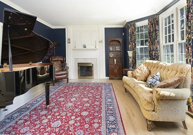 Photo 3 of Single family home for sale at 9 Fieldstone Dr, Shrewsbury, MA 01545 | MLS# 73568363 | Listing updated on 2026-09-06