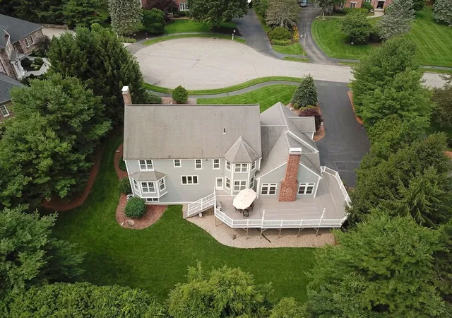 Photo 4 of Single family home for sale at 9 Fieldstone Dr, Shrewsbury, MA 01545 | MLS# 73568363 | Listing updated on 2026-09-06