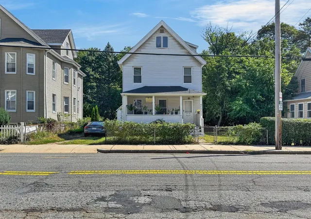 Photo 2 of Single family home for sale at 427 Lebanon St, Malden, MA 02148 | MLS# 73571325 | Listing updated on 2026-09-06