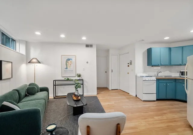 Listing Photo 5 - Condo for sale in building located at 348 Franklin St, Cambridge, MA 02139 - Unit #D