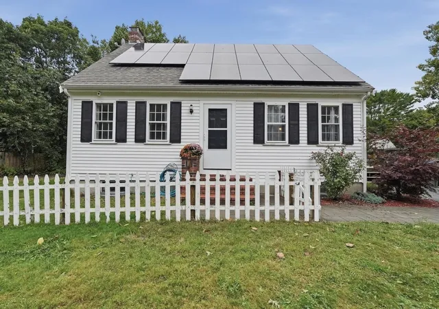 Photo 3 of Single family home for sale at 19 Louise Ln, East Falmouth, MA 02536 | MLS# 73584121 | Listing updated on 2026-10-03