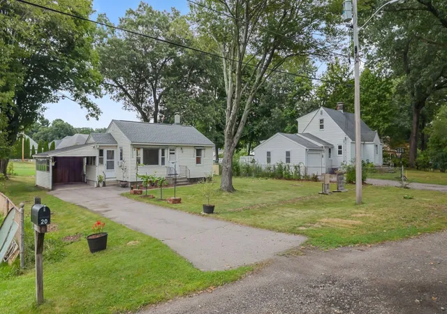 Photo 4 of Sale Pending at 20 Overlook Ave, Shrewsbury, MA 01545 | MLS# 73572805 | Listing updated on 2026-09-29